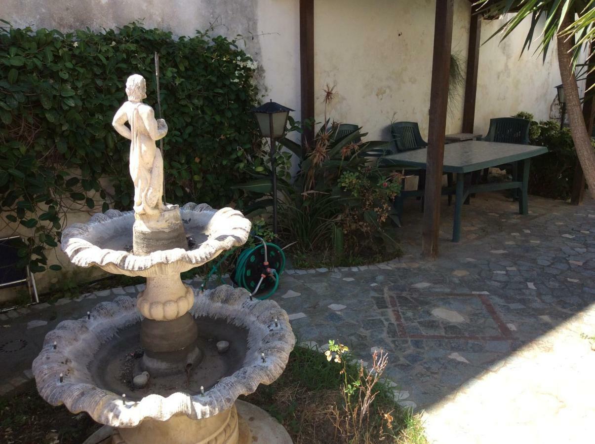Villa Serena Messina Exteriör bild